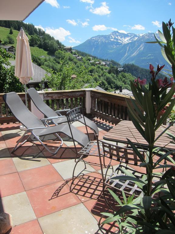 La Demeure Des Elfes Bed & Breakfast Albinen Eksteriør bilde