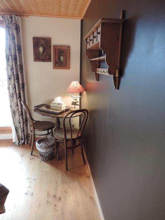 La Demeure Des Elfes Bed & Breakfast Albinen Rom bilde