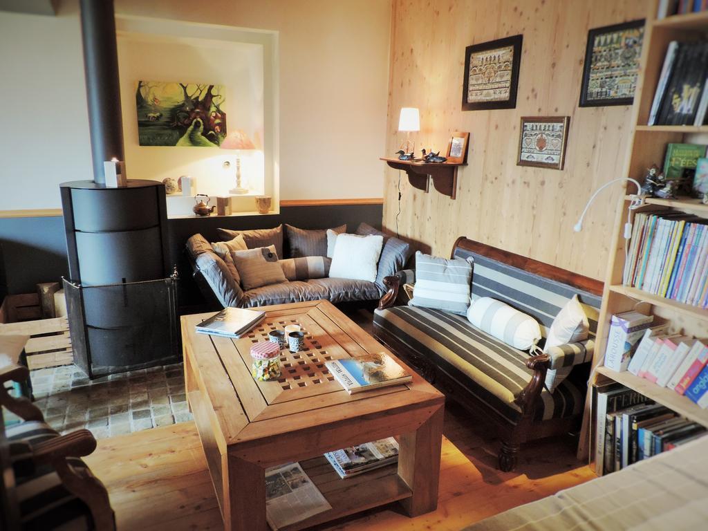 La Demeure Des Elfes Bed & Breakfast Albinen Eksteriør bilde
